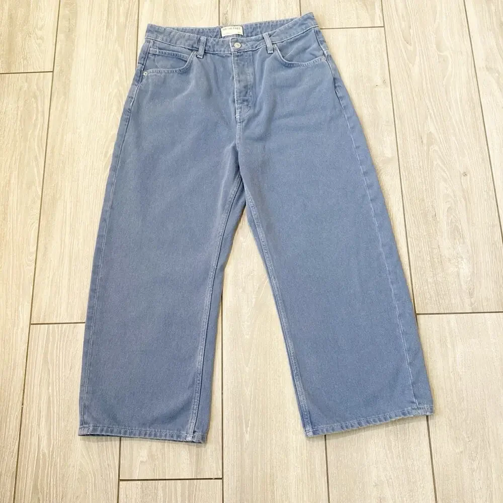 FREE PEOPLE We The Free Deep Trance Dropped Boyfriend Jeans Ocean Blue Size 30